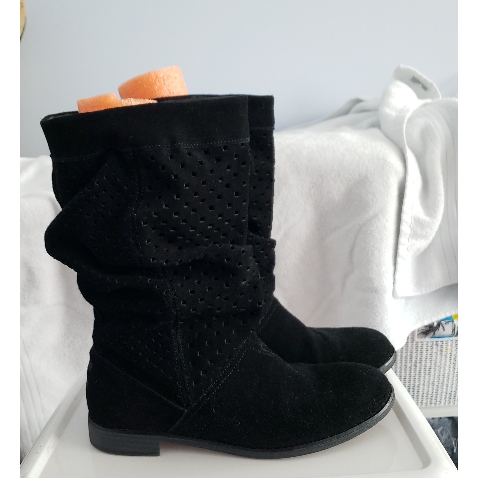 Toms Womans Boots Size 7